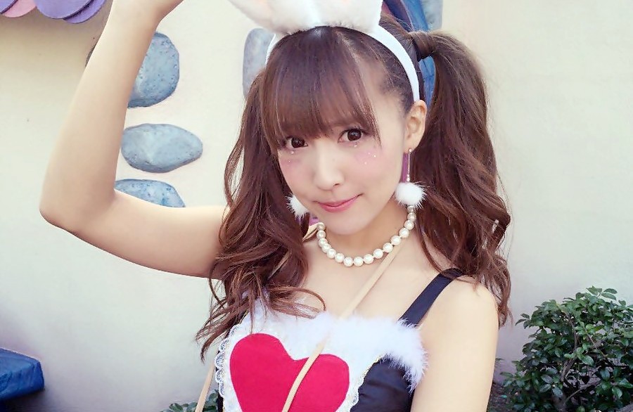 AV女優「三上悠亜」が殺害予告例のエロいセーターを着用し童貞殺し