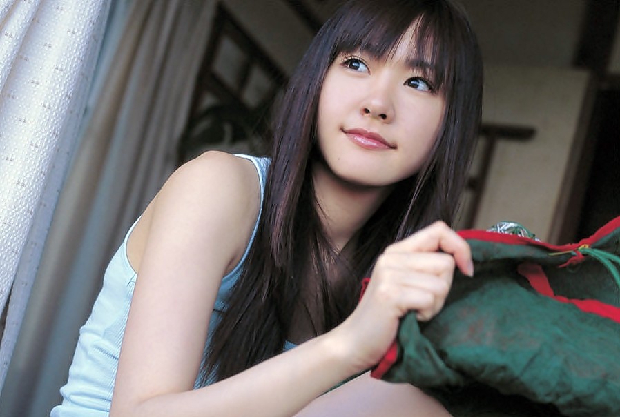 例の女子大生AVシリーズでガッキー似の女が発見される※画像あり