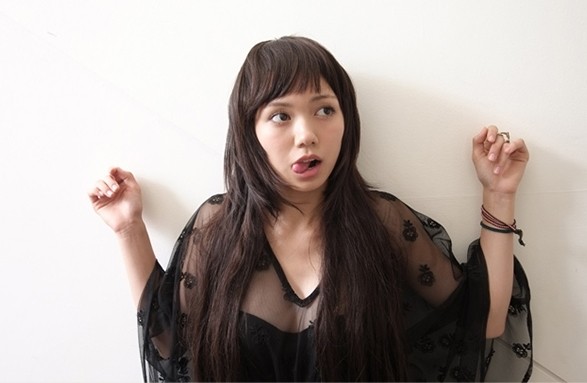 二階堂ふみ、主演映画でフルヌードを披露！
